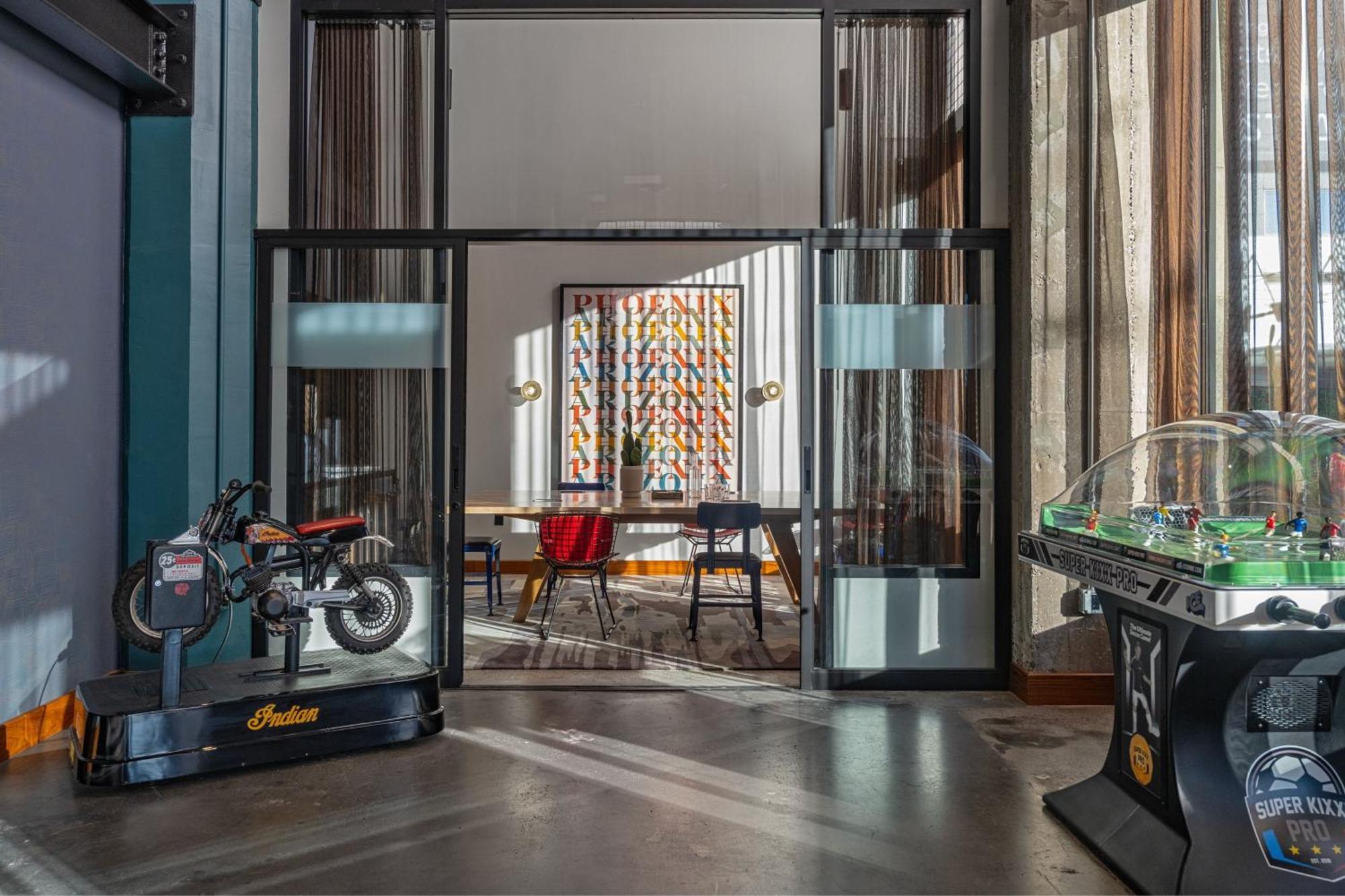 Moxy Phoenix Downtown Екстер'єр фото