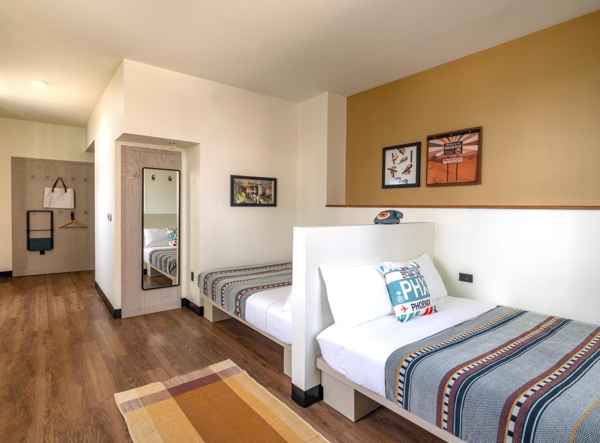 Moxy Phoenix Downtown Екстер'єр фото